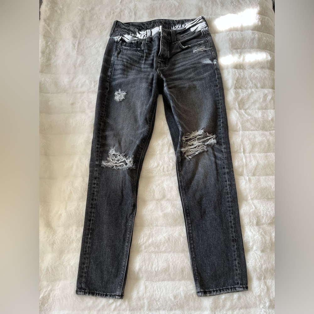american eagle boyfriend jeans size 2